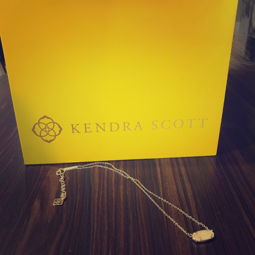 Kendra Scott silver Elsa pendant necklace